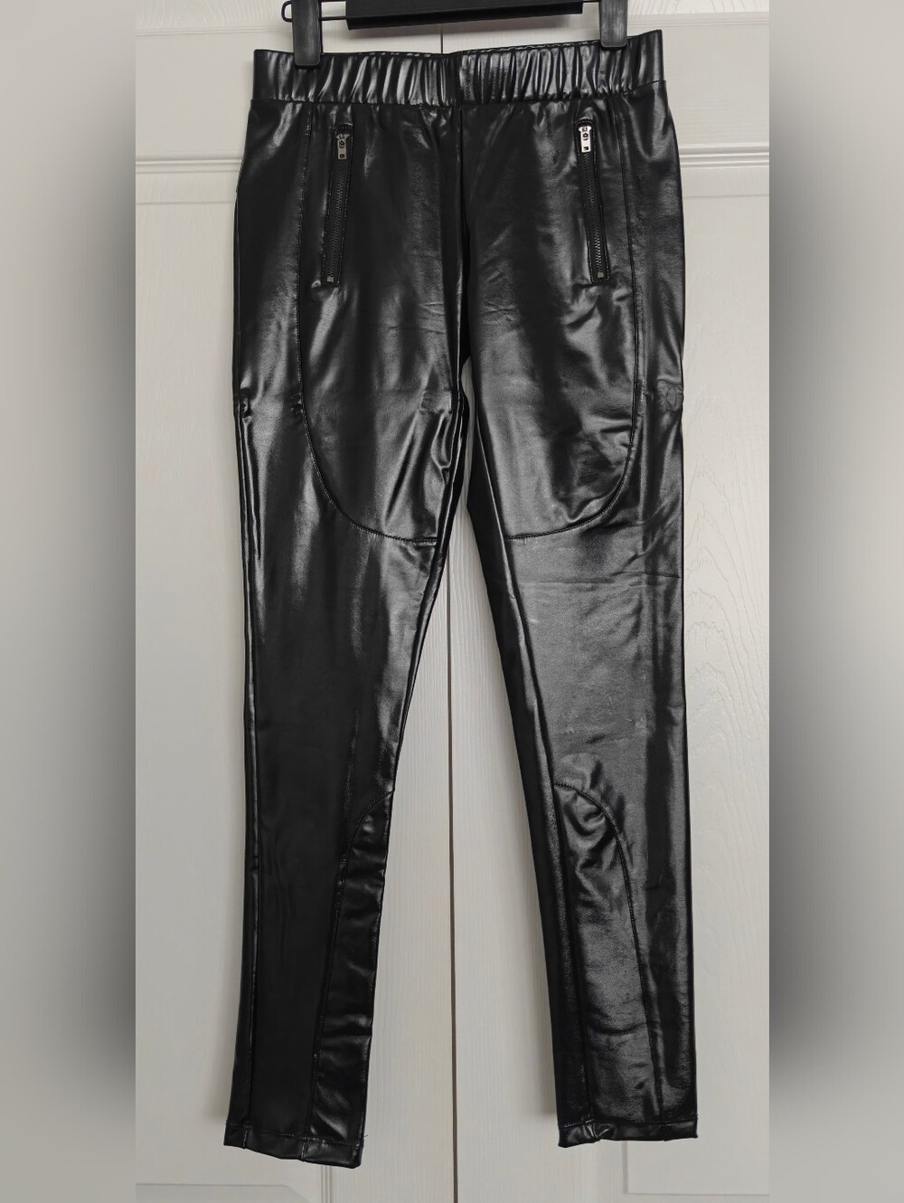 Bebe Shiny Black Faux Leather Leggings with Zip Pockets, Size S